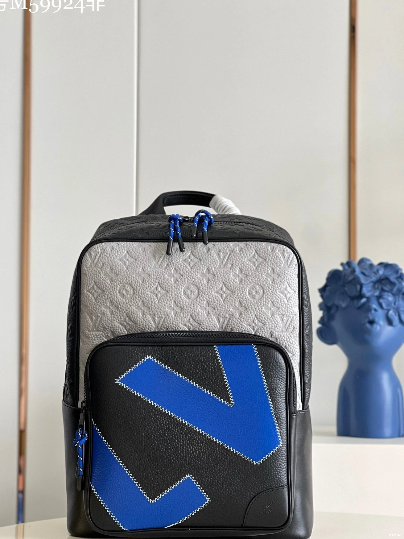 Rep ladies DEAN BACKPACK Louis Vuitton 0712